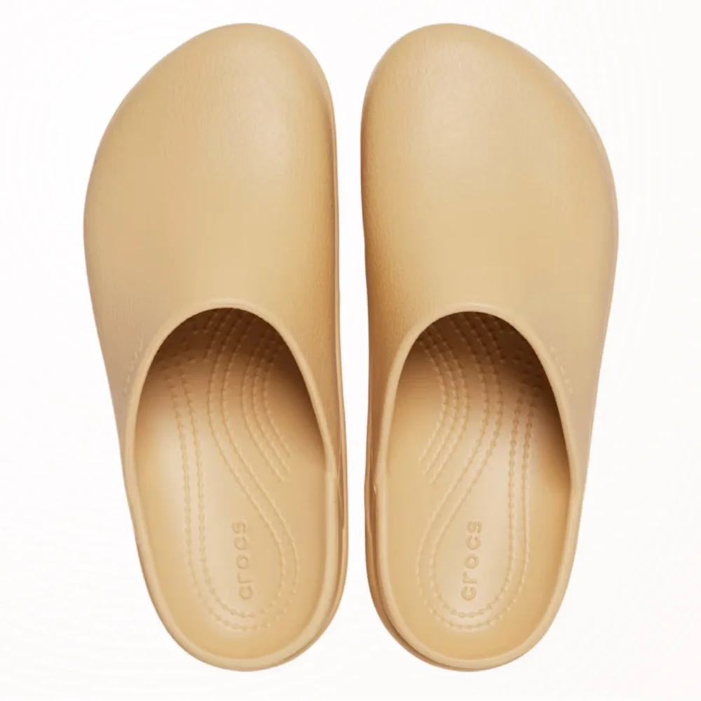 CROCS Dylan Platform Clog in Wheat color. Size 9 - Picture 3 of 11